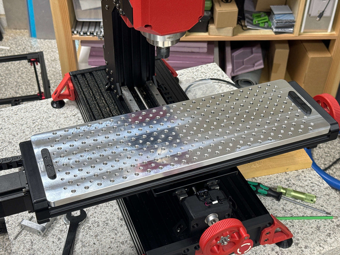 Milo V1.5 Mod vise Fixture V2 plate by HoneyBadger